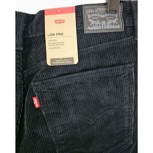 Levi’s ~Woman Size 31/30~ Black Corduroy Low Pro Mid Rise Straight Leg Jeans NWT - Picture 4 of 16